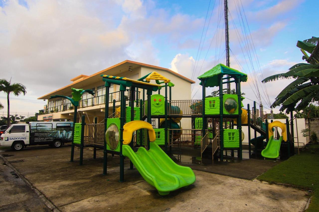 Mak'Z Condo Place Lapu-Lapu City Kültér fotó