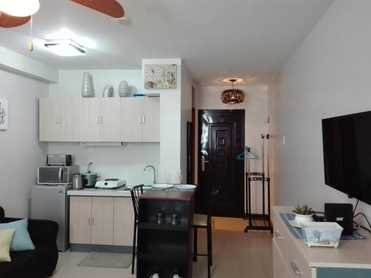 Mak'Z Condo Place Lapu-Lapu City Kültér fotó